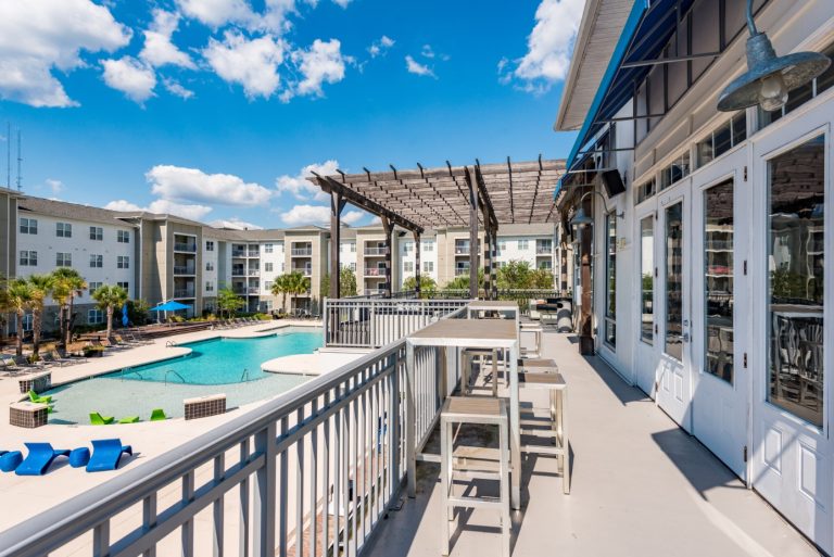 monarch 301 sundeck 01
