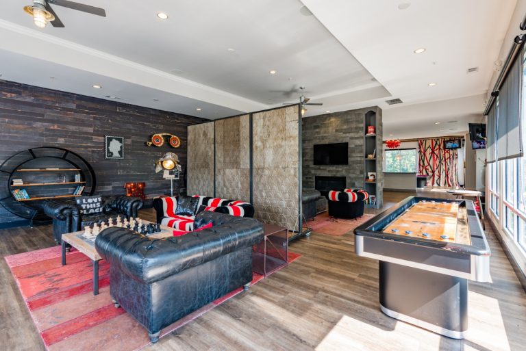 resident clubhouse indoor recreational lounge